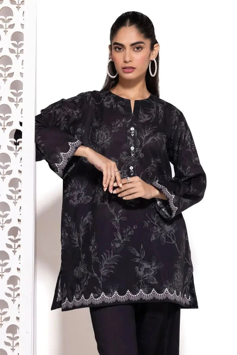 Discover the Elegance of Pakistani Casual Wear and Shalwar Kameez