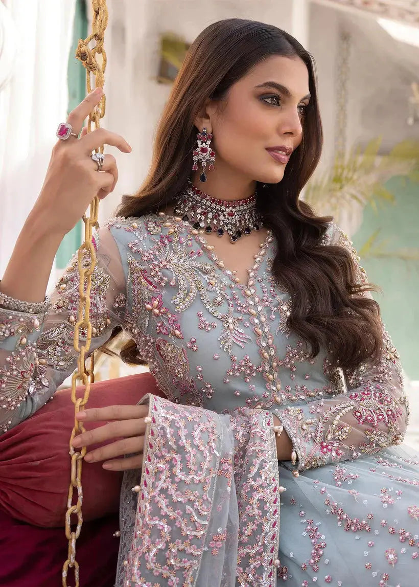 Pakistani Weddings Outfit