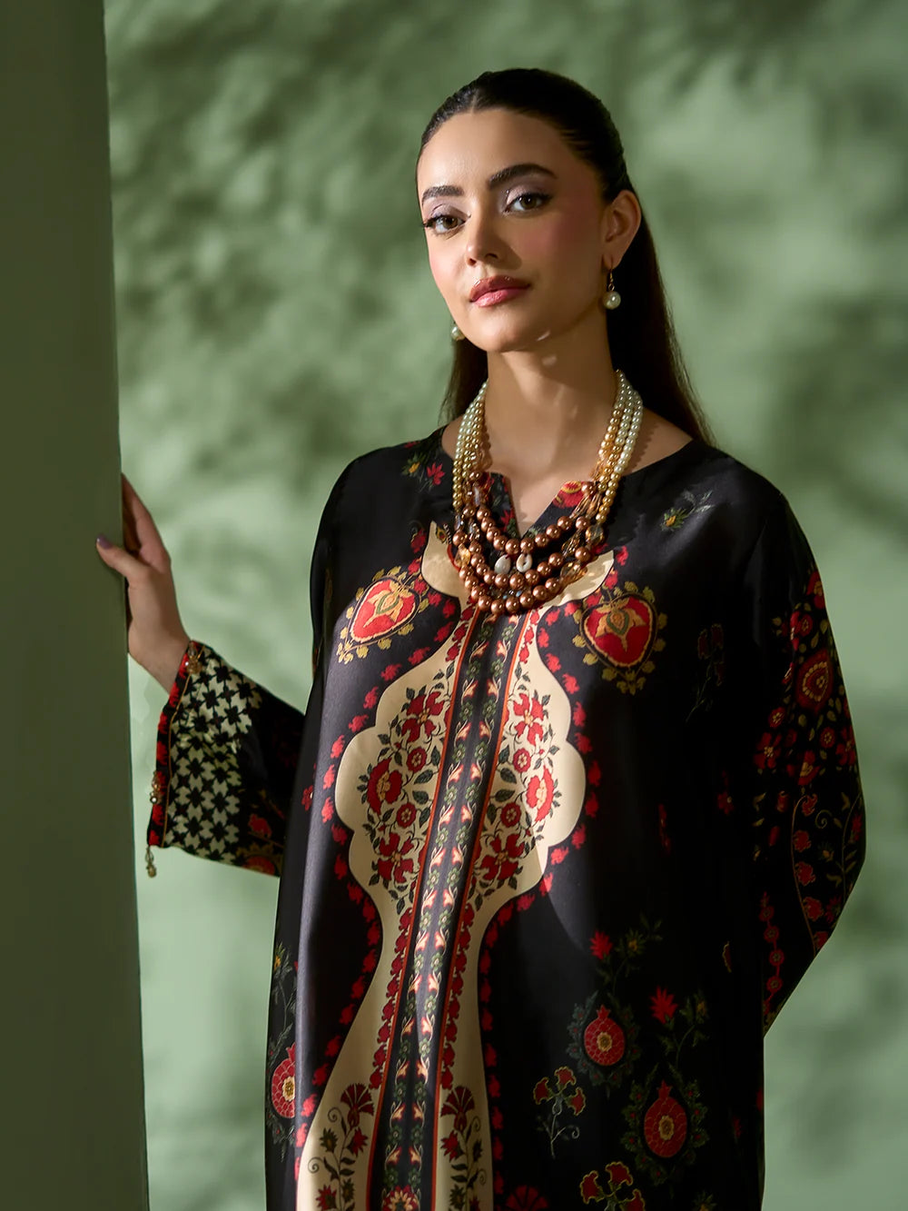 Rangreza Black Printed Silk 2-Piece Kaftan – EA-87-04