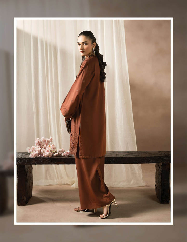Buy Pakistani two piece online with RANGREZA EA-51-3806 featuring a relaxed fit brown kurta and matching trousers in soft winter fabric.