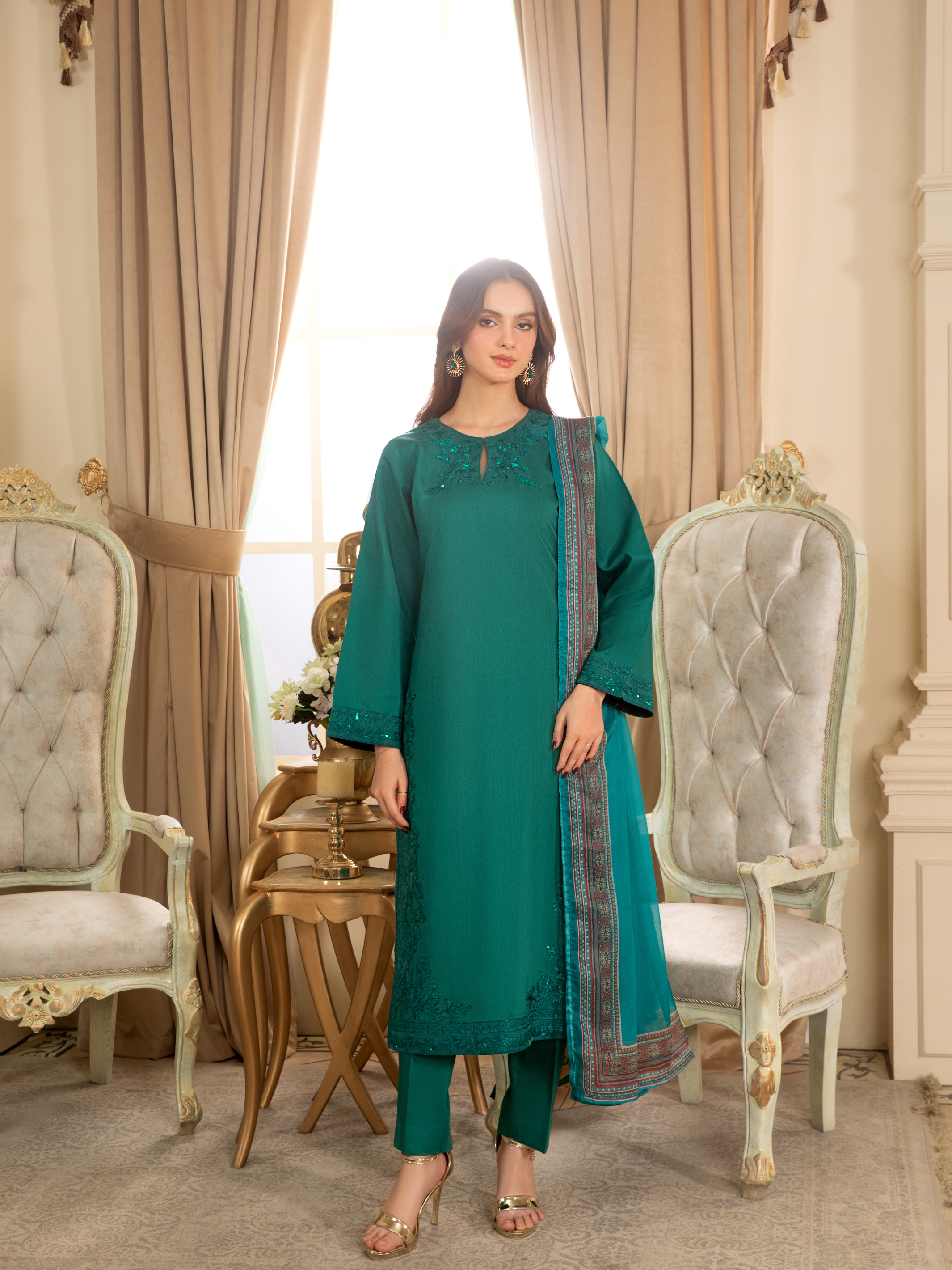 Rangreza Green Dress - Pakistani Fashion