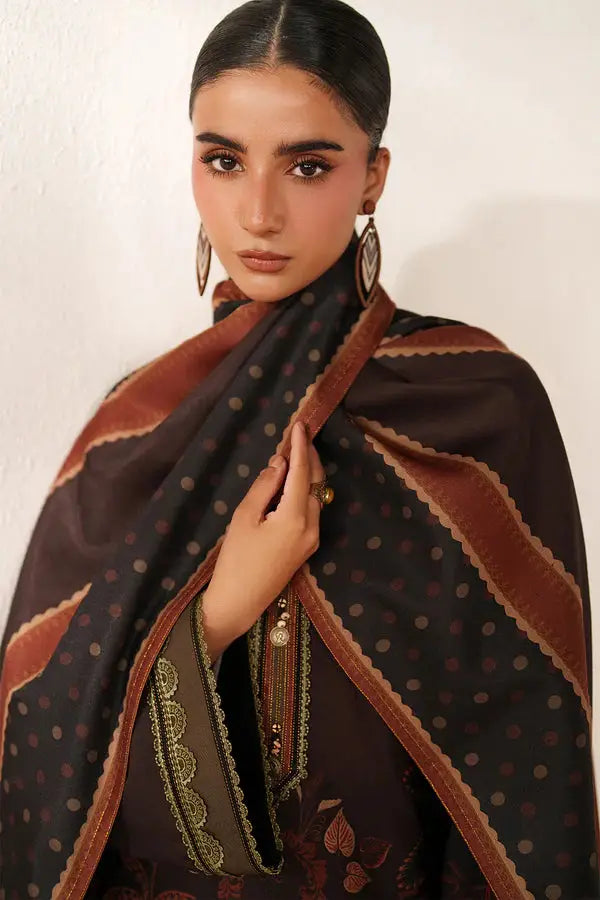 Model showcasing digital printed viscose outfit with matching accessories