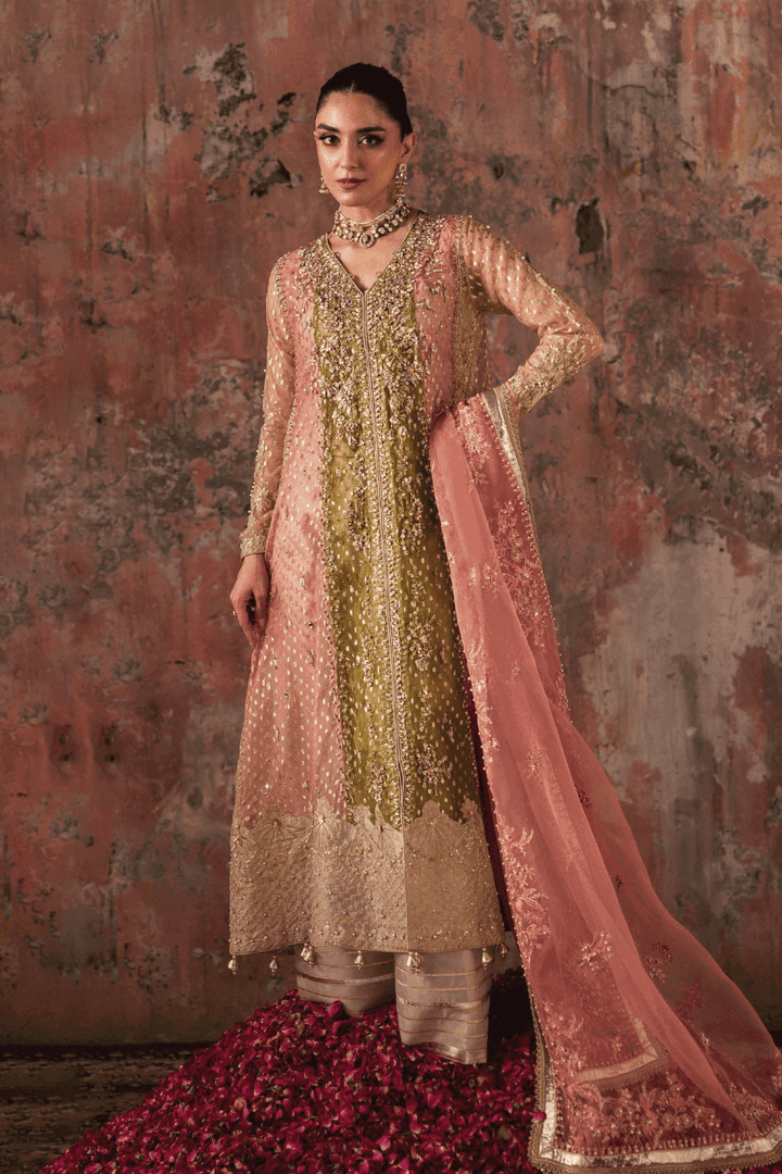 RANGREZA AL-4269 PHOOL Pakistani mehndi outfit with organza shirt, naqshi embroidery, and masoori dupatta in pink and olive tones.