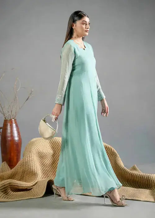 Rangreza Chiffon 2 Piece green dress with long sleeves and elegant styling