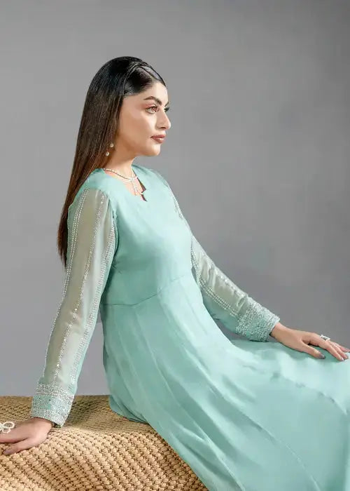 Profile of Rangreza Chiffon 2 Piece green dress with accessories