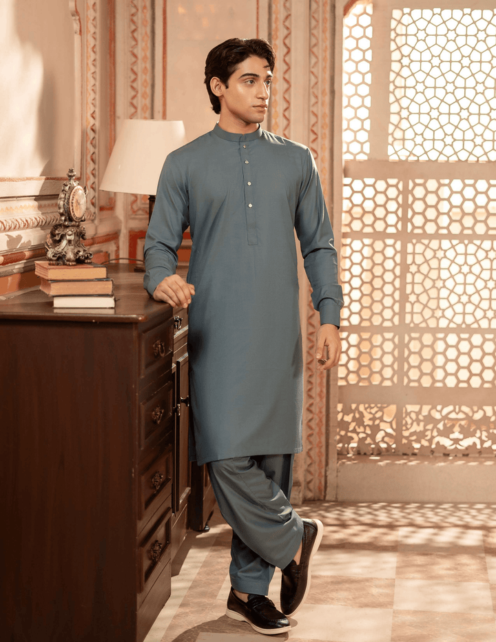 RANGREZA MA-94 pakistani shalwar kameez for men in green, featuring a classic collar and buttoned placket, ideal for casual wear.