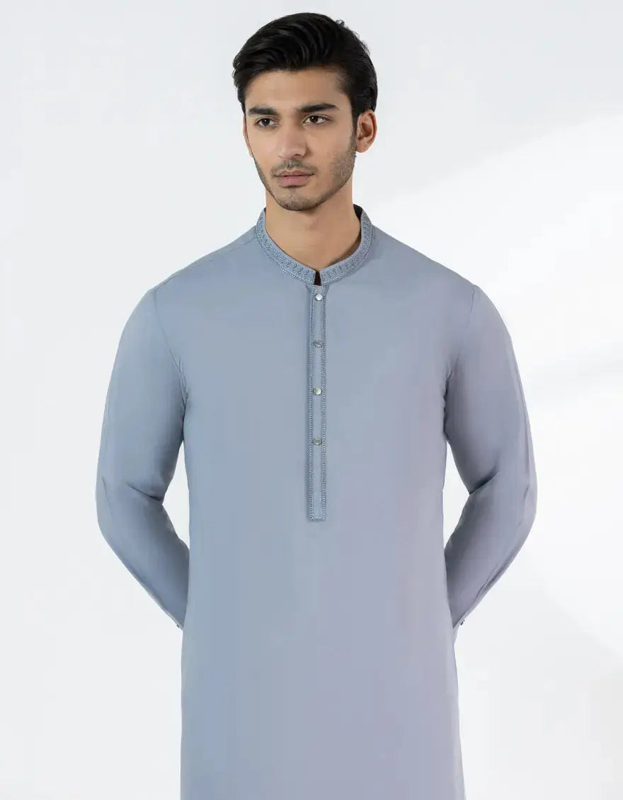 Close-up front view of J. Light Grey Kameez Shalwar highlighting the buttoned placket and mandarin collar, a signature Junaid Jamshed design.