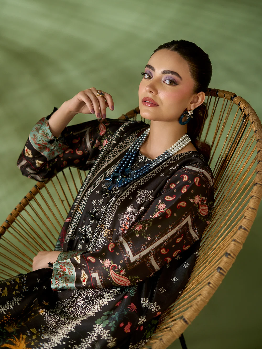 Rangreza Black Printed Silk 2-Piece Kaftan – EA-85-04