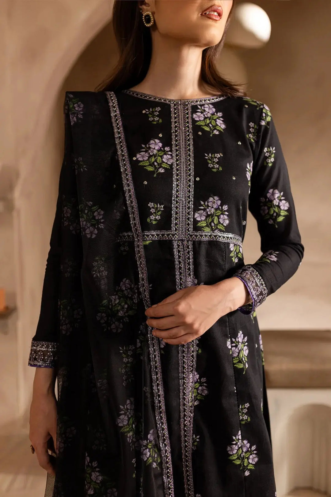 Batik Zhenya Black 3Pc - Printed Khaddar Dress