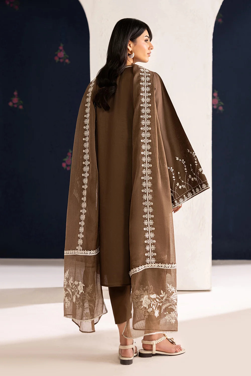 Baroque Embroidered Lawn PR-1329