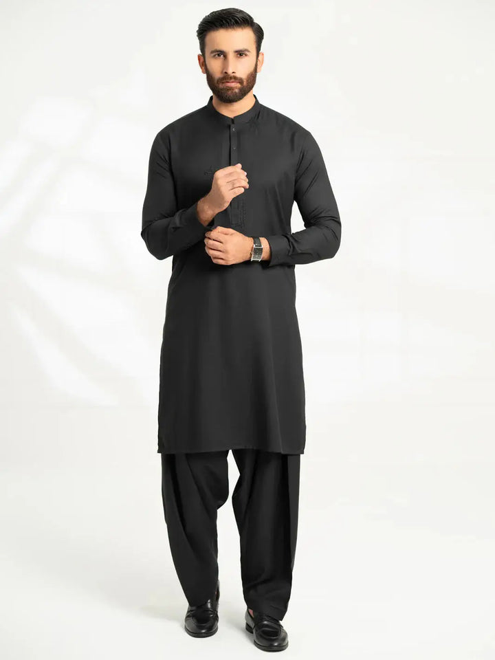 Black semi-formal kurta with embroidery for men