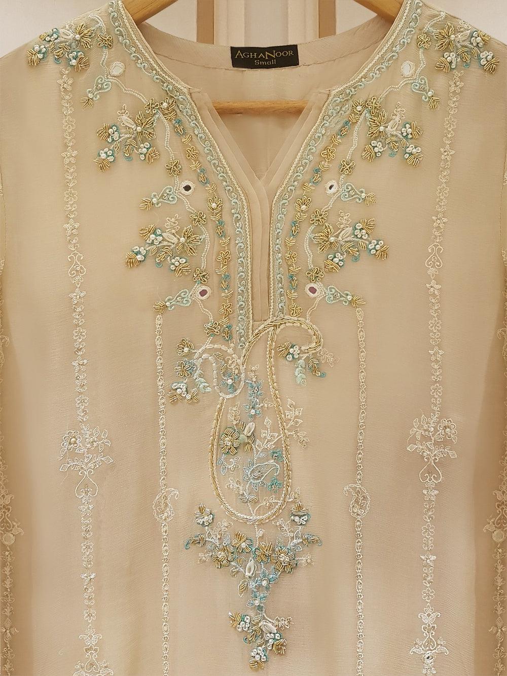 Agha Noor S107258 Pure Chiffon Hand Embroidered Shirt And Pent