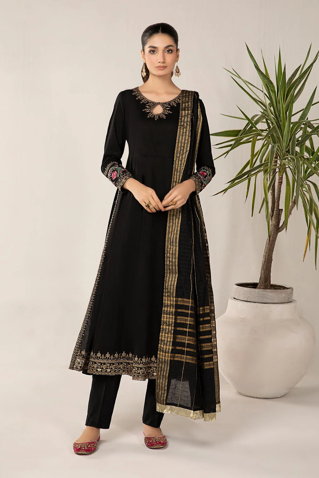 pakistani dresses Black color MARIA.B Black Khaadi Net Suit | RRDW-EF24-115