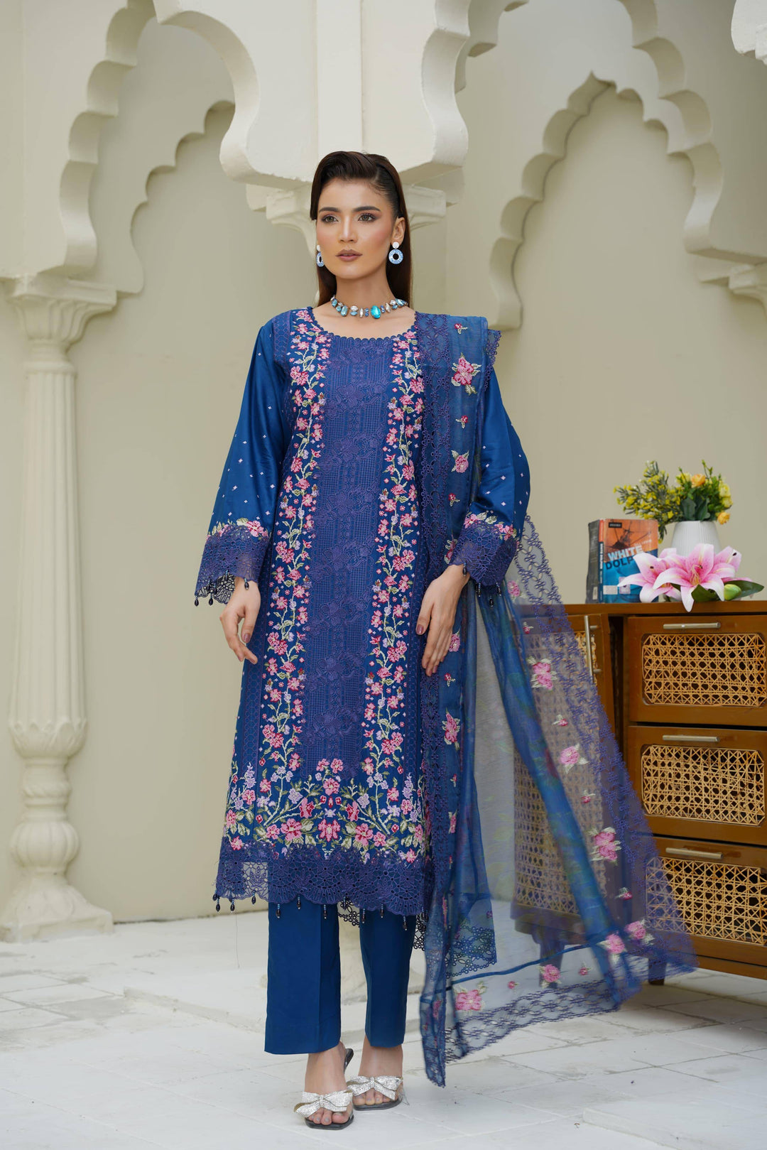 Front view of RANGREZA SAJNI RS-3518-1000 Pakistani suit with detailed floral embroidery and matching dupatta, perfect for elegant events.