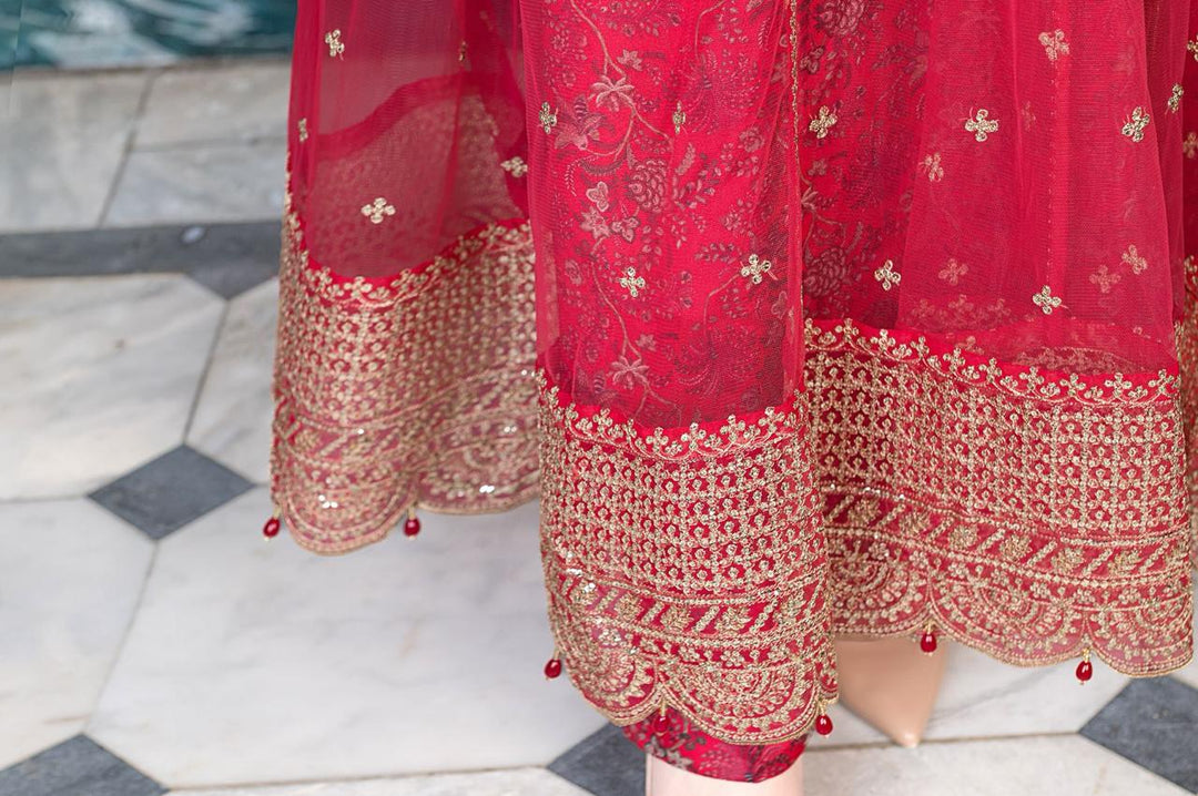 Hemline embroidery and embellishments of RANGREZA SAJNI - Pakistani Outfits | Pink Long Frock Set, perfect for elegant festive and ceremonial wear.