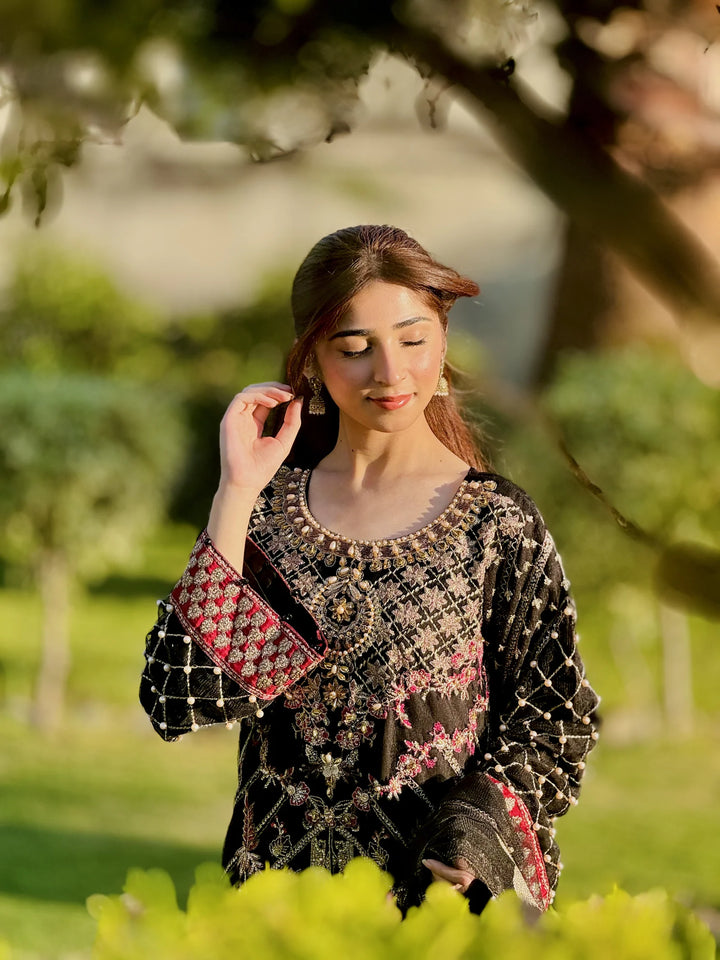 RANGREZA RANGREZA READY TO WEAR FORMAL DRESS | AL-3895-11 SHIRT BOTTON AND DUPATTA RANGREZA USA 7327625425 United States S Black Lawn S / Black / Lawn M / Black / Lawn L / Black / Lawn XL / Black / Lawn