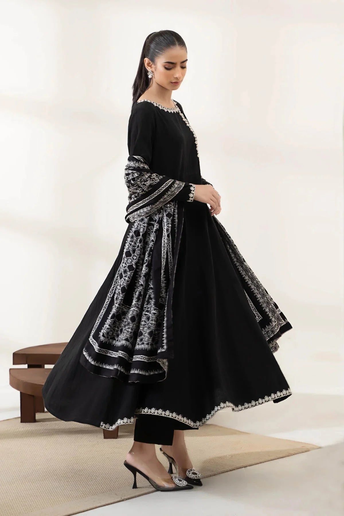 Maria B Women Dress wearing black Rangreza NJ 
