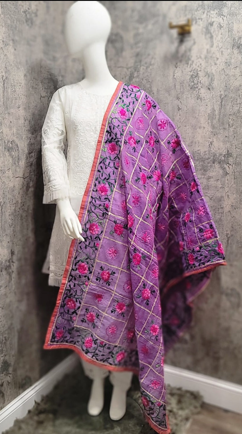 RANGREZA RANGREZA Thread Work Dubatta | RR-0133 DUBATTA RANGREZA USA 7327625425 United States FREE SIZE / MIX / STYLE 1 FREE SIZE / MIX / STYLE 2 FREE SIZE / MIX / STYLE 3 FREE SIZE MIX