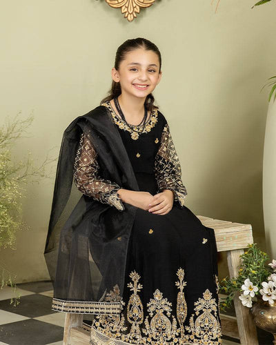 Pakistani dress black and white