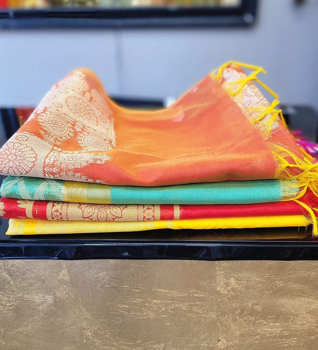 Rangreza Pakistani phulkari Shawl | RR102