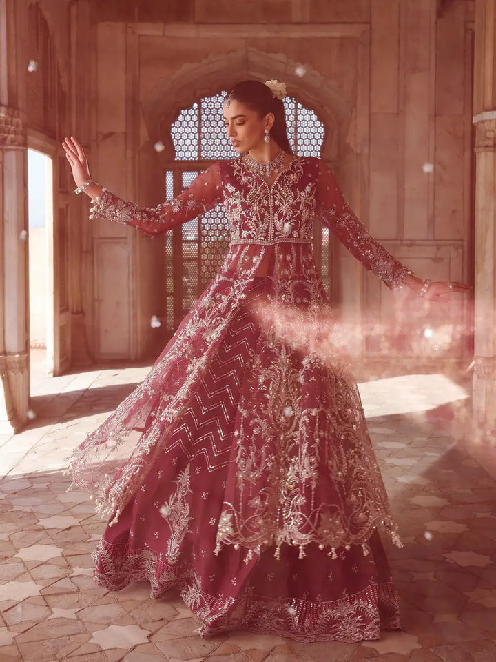 Detailed embroidered dupatta fabric