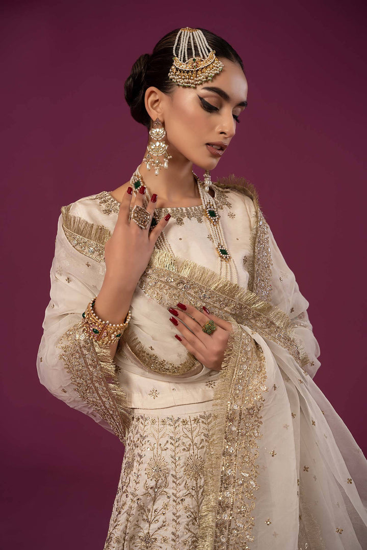 Detailed view of embroidered lehenga and dupatta