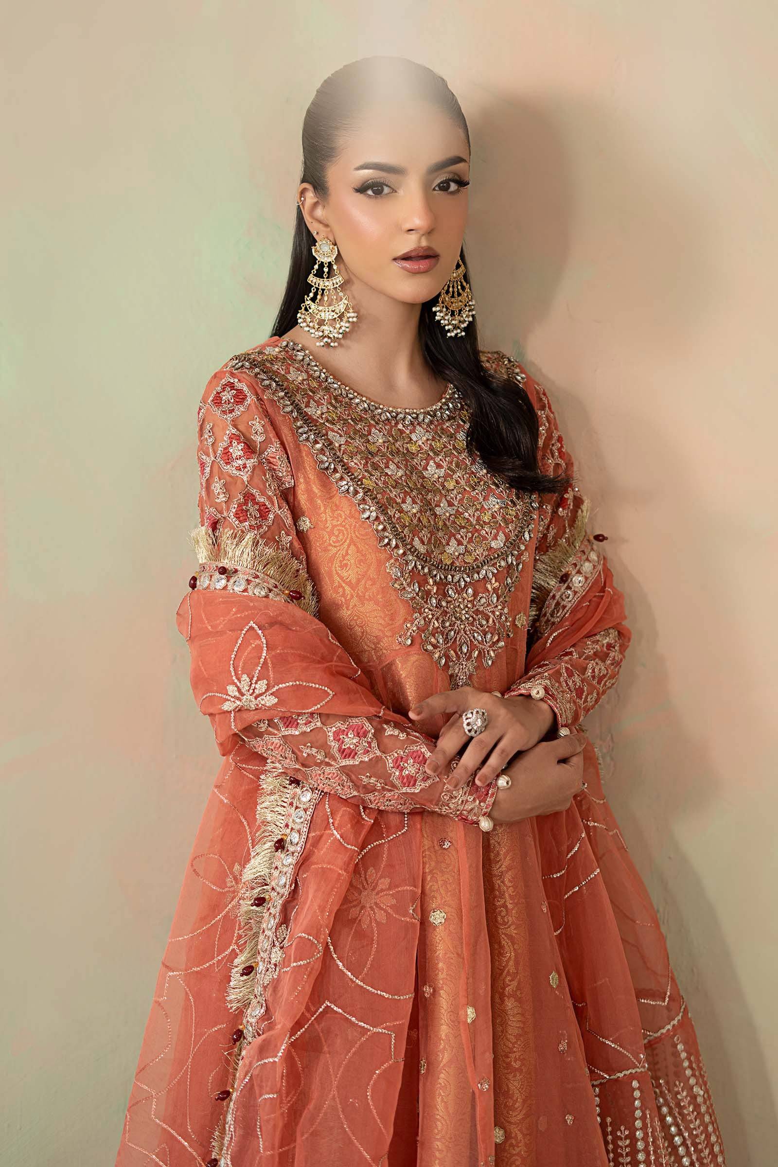 スーツ・フォーマル・ドレス Pakistani Embroidered Dress 3-Piece 3 Piece Embroidered Organza Suit - Buy Pakistani Dress online USA