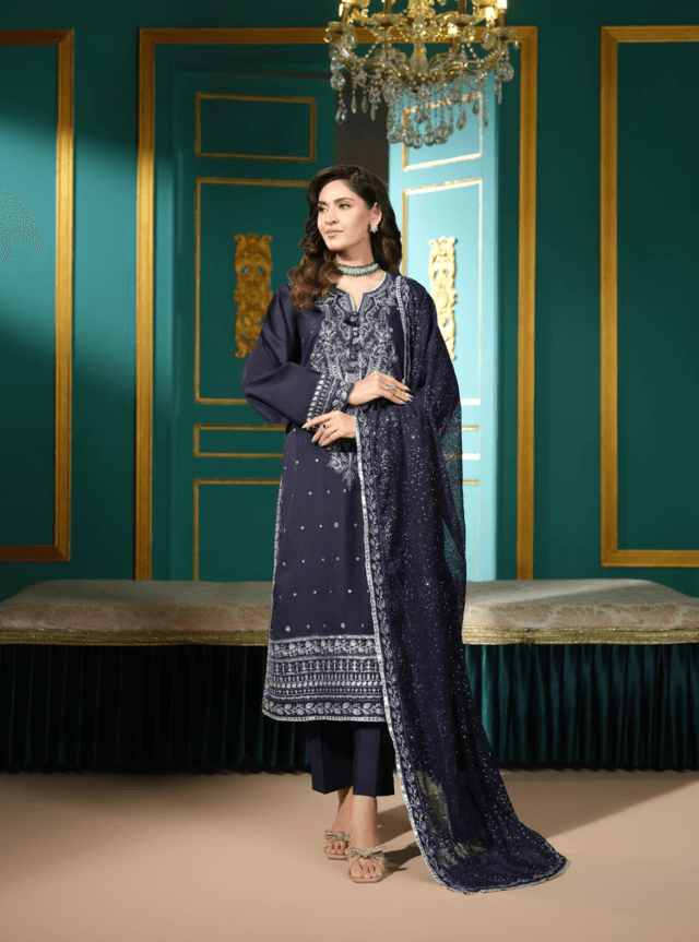 RANGREZA HEER | Amatista Regale Eid-65