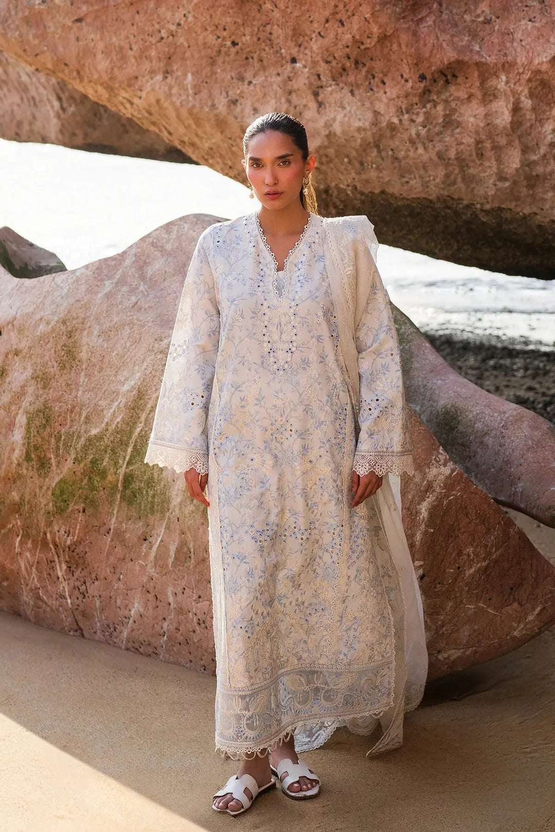 Shop Eid Dresses Online for Stylish Celebrations in USA Rangreza Shop Eid Dresses Online for Stylish Celebrations in USA Rangreza