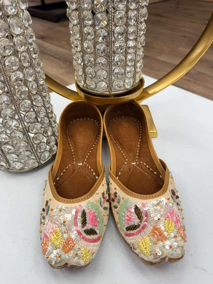 Sundus Sequin-Based Jutti featuring dense beadwork and floral sequin patterns, ideal for traditional or festive footwear collections.