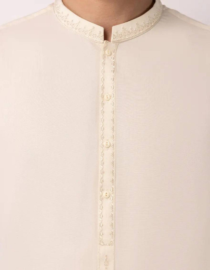 Off-White semi-formal kameez shalwar collar detail