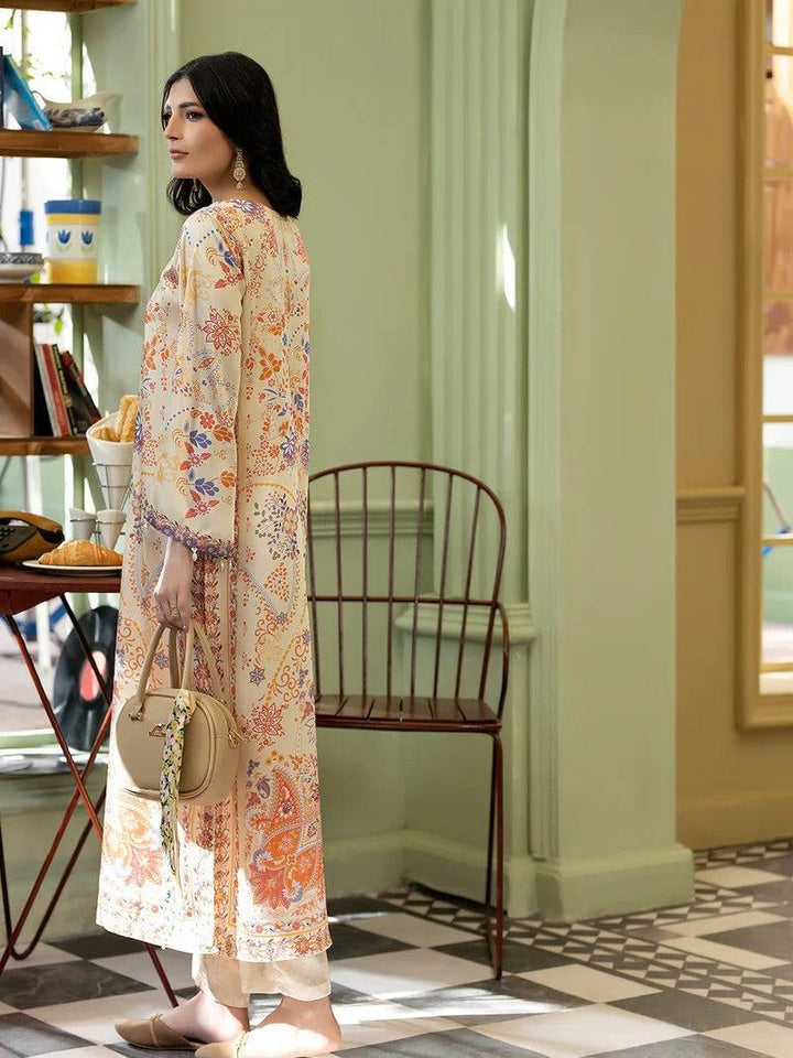 Side view of Rangreza Women Silk 2 Piece with floral print