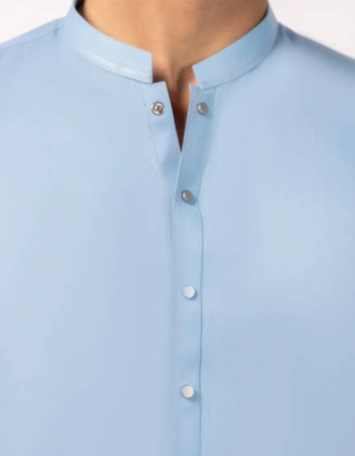 Men's sky blue kurta with mandarin collar and button detail