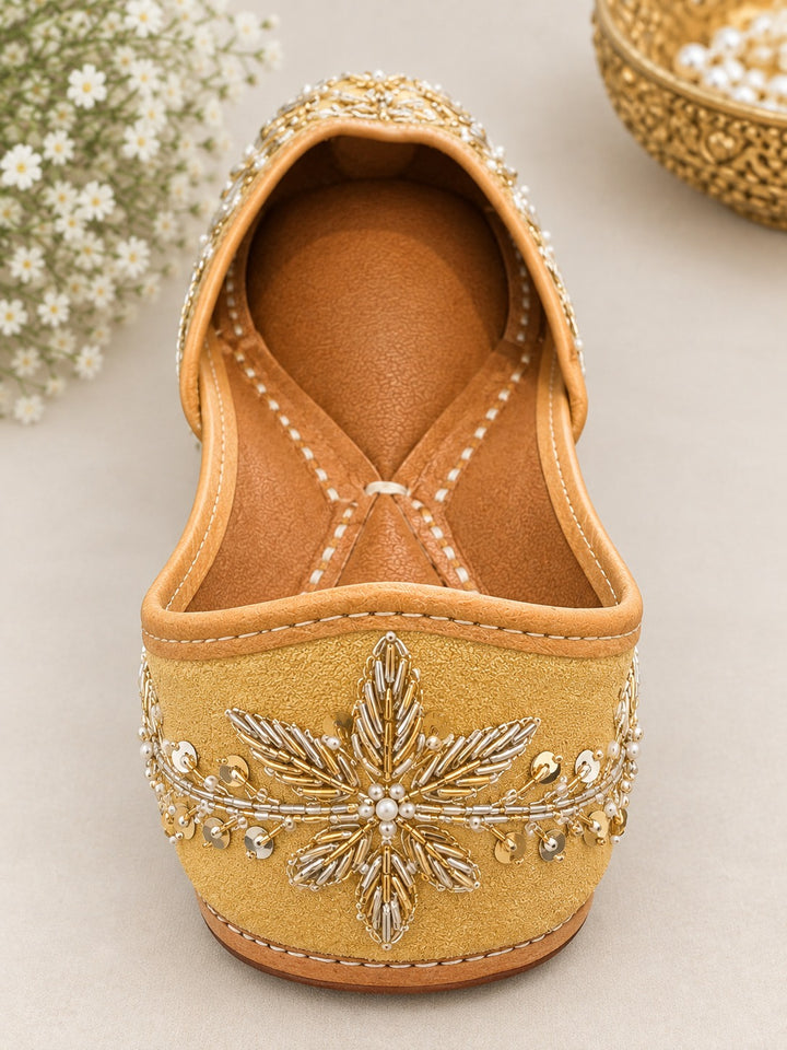 Rukhsar Pearl-Style Border Women&