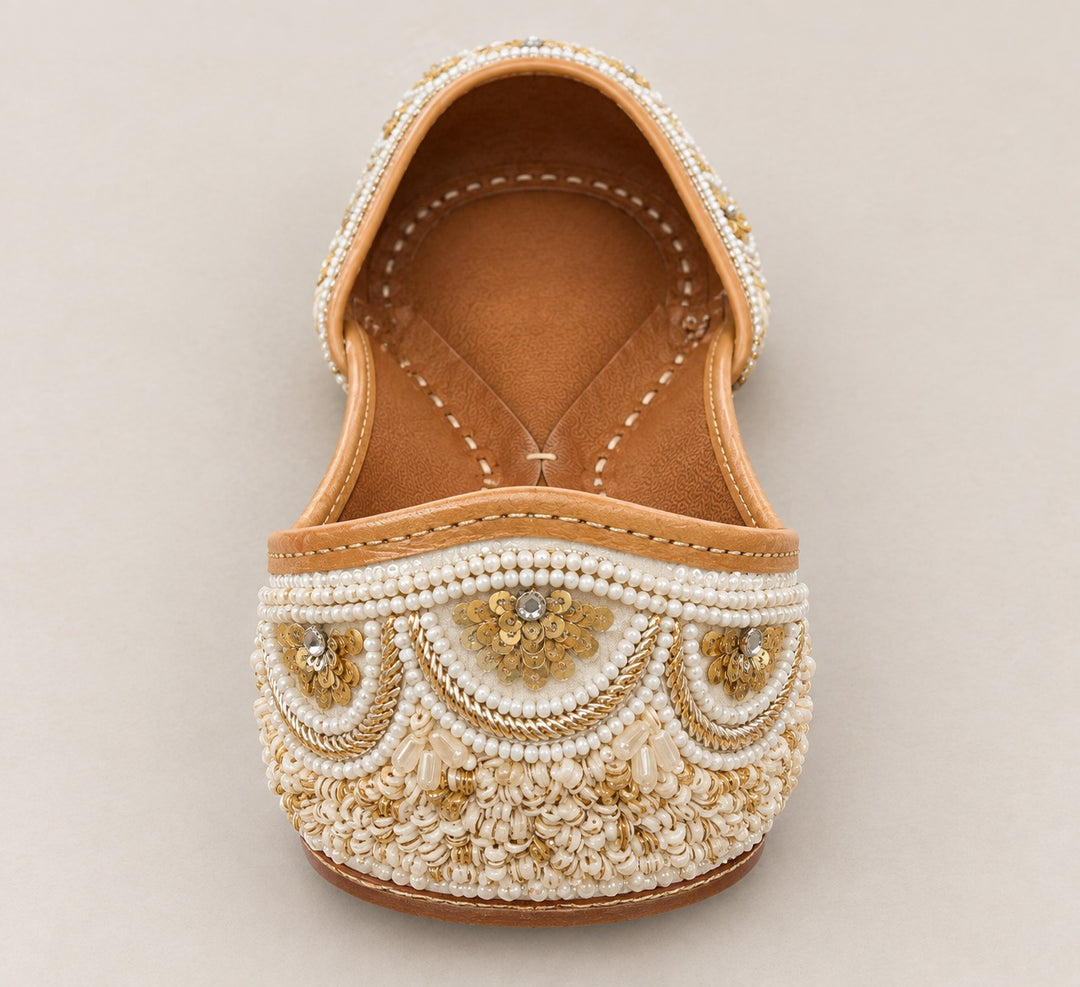 Nargis Daisy Embroidery Women&