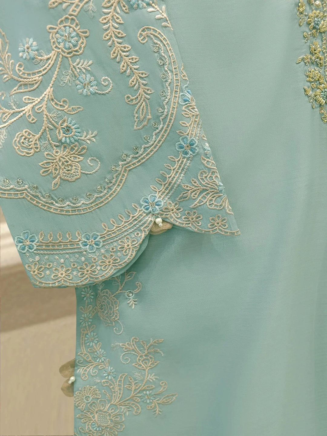 3 Piece - Pure Khaddi Silk Embroidered Suit S115136-32