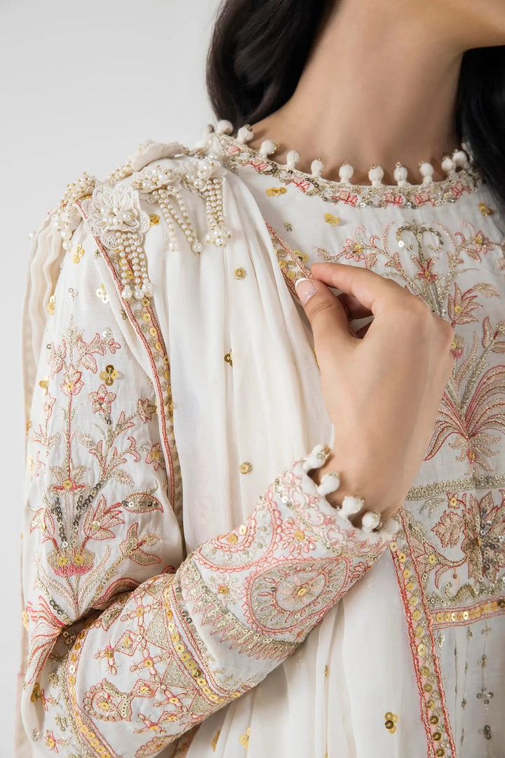 Close-up of Sana Safina SS24EXE142P3 outfit highlighting intricate embroidery, pearl detailing, and delicate craftsmanship.